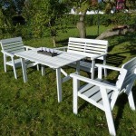 Die alte Gartengarnitur saniert.