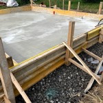 Bodenplatte Haus betoniert, noch mit Schalung