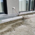 Feinsteinzeug im Mörtelbett